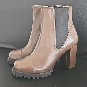 New Stuart Weitzman Boots
